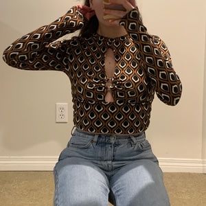 70's vibe crop top long sleeves